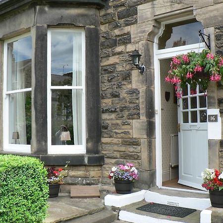 16 Franklin Bijou Boutique Bed and Breakfast Harrogate Eksteriør billede