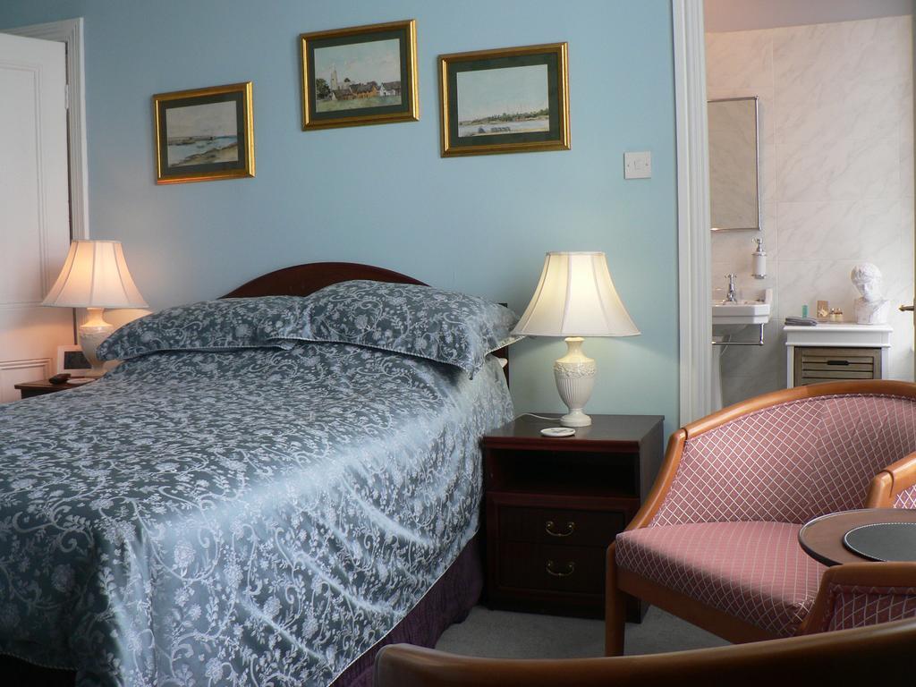 16 Franklin Bijou Boutique Bed and Breakfast Harrogate Værelse billede