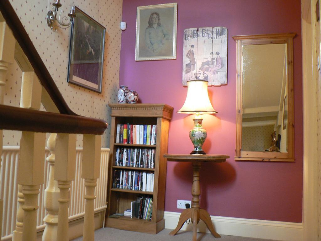 16 Franklin Bijou Boutique Bed and Breakfast Harrogate Eksteriør billede
